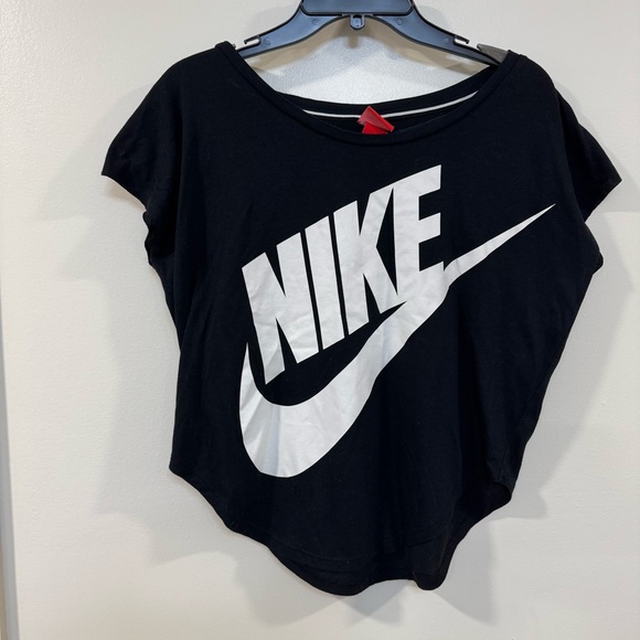 Nike Tops - Nike Women’s Black Cropped T-Shirt Large White Swoosh Logo Athletic Casual New